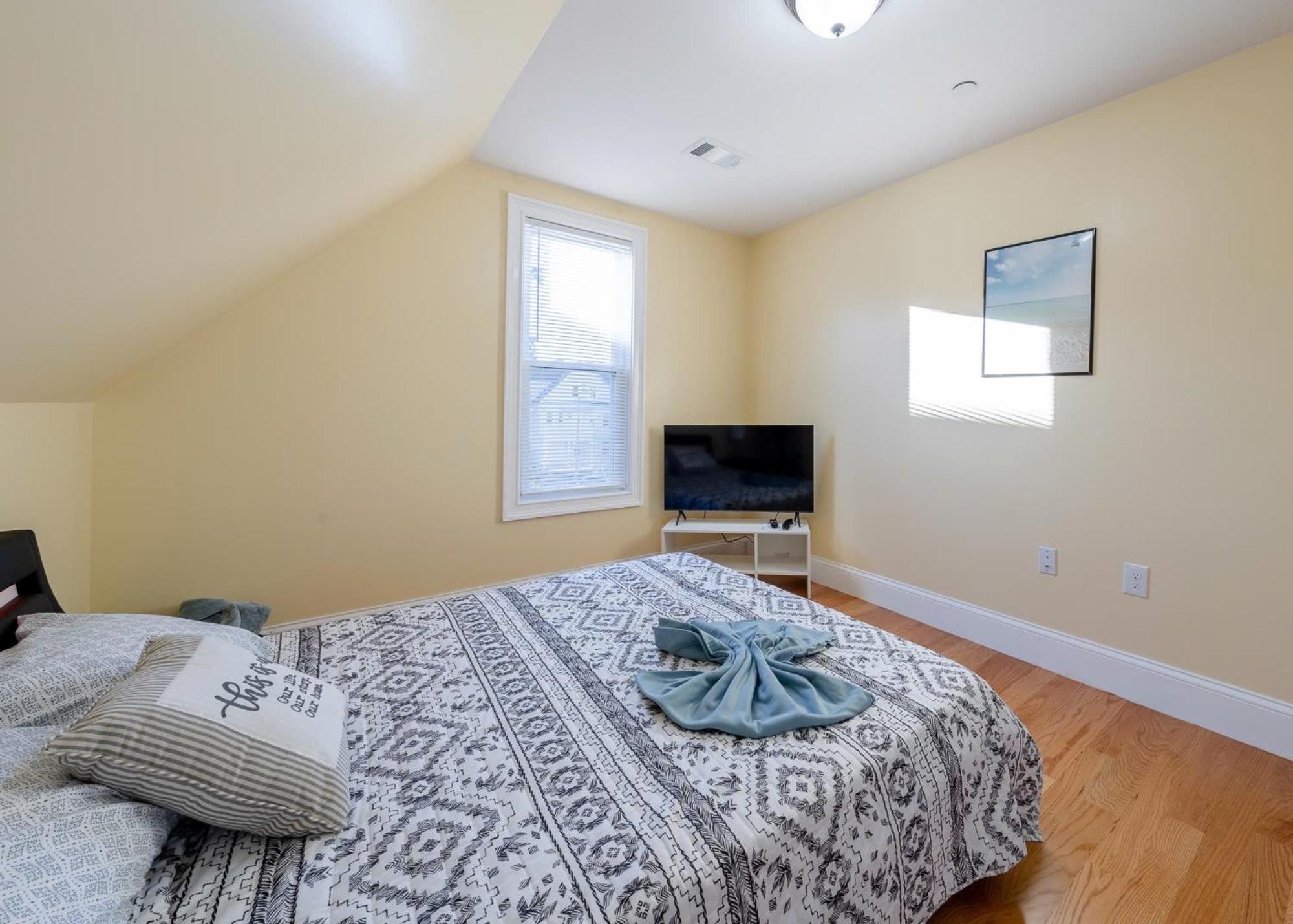 233-3 4br - Peaceful Escape Near Downtown Appartement Boston